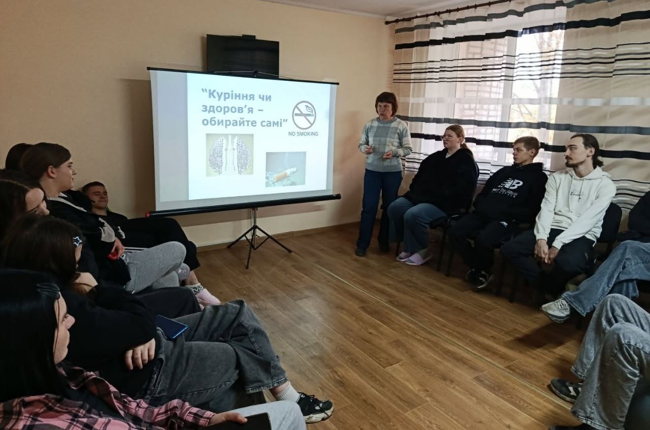 Куріння чи здоров’я: у гуртожитку провели профілактичну бесіду